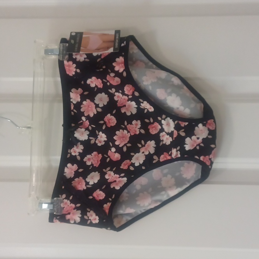 NEW LAURA ASHLEY PANTIE